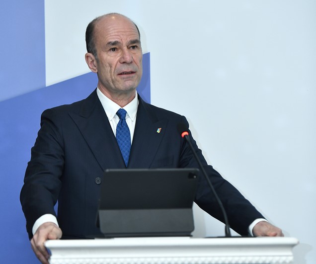 Tayfun Küçükoğlu